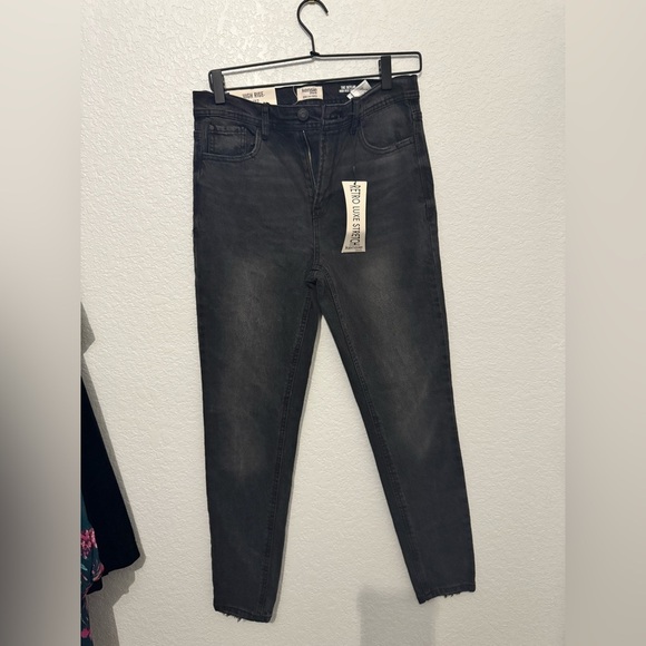 Kensie High Rise Charcoal High Rise Jeans Style The Skylar size 4/27 - Picture 1 of 5